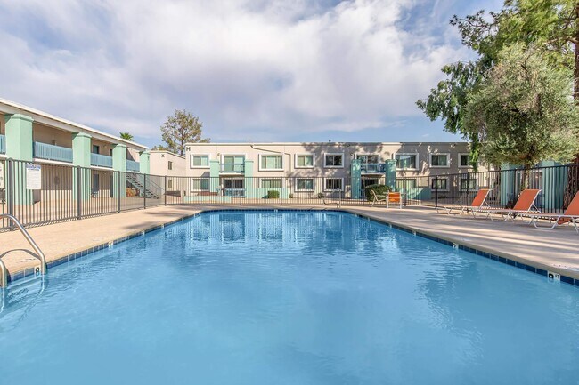 Whispering Pines, Phoenix, AZ 85008 - photo 2