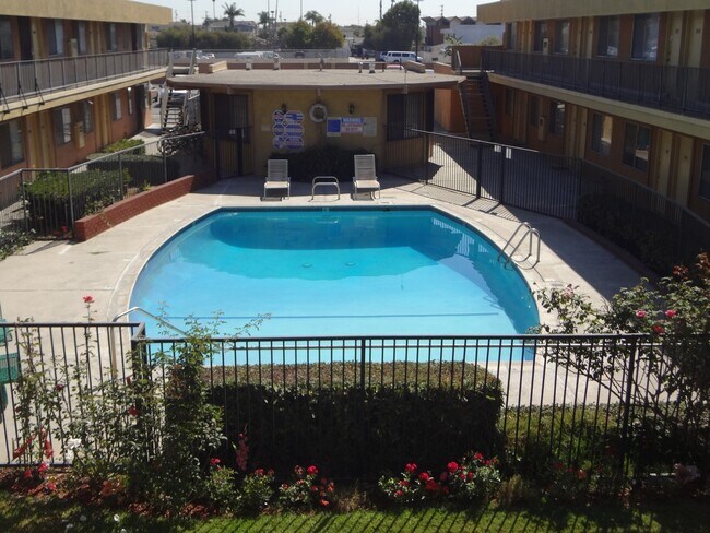 Marquis Apartments, Hawthorne, CA 90250 - photo 7