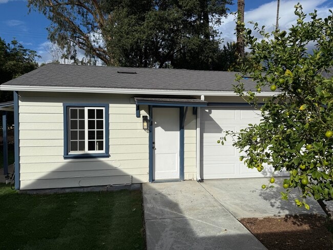 1445 E Woodbury Rd, Pasadena, CA 91104 - photo 2