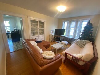 26 Fairfield St Unit 5, Cambridge, MA 02140