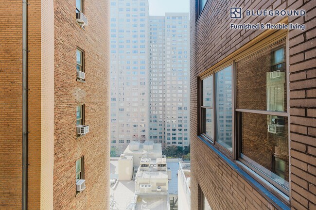 300 E 57th St unit FL12-ID1622, New York, NY 10022 - photo 3