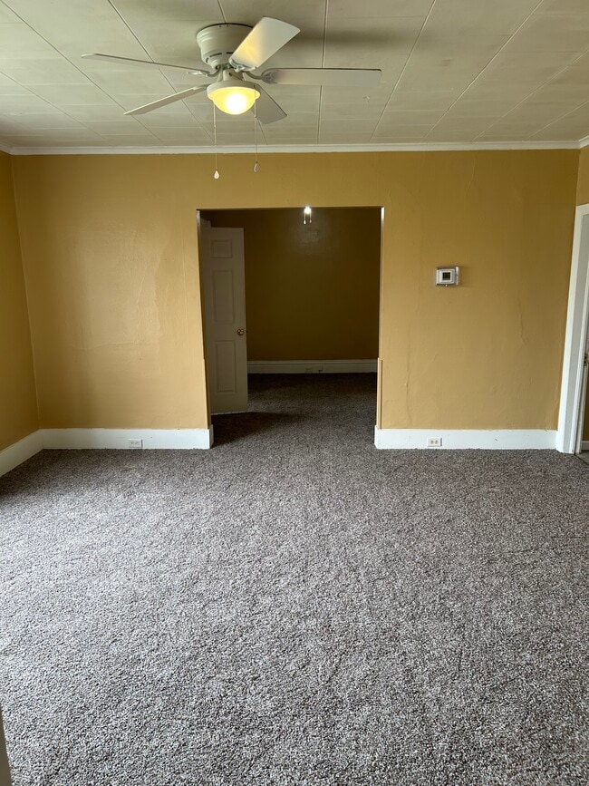 403 W South Park Ave unit Lower, Oshkosh, WI 54902 - photo 7