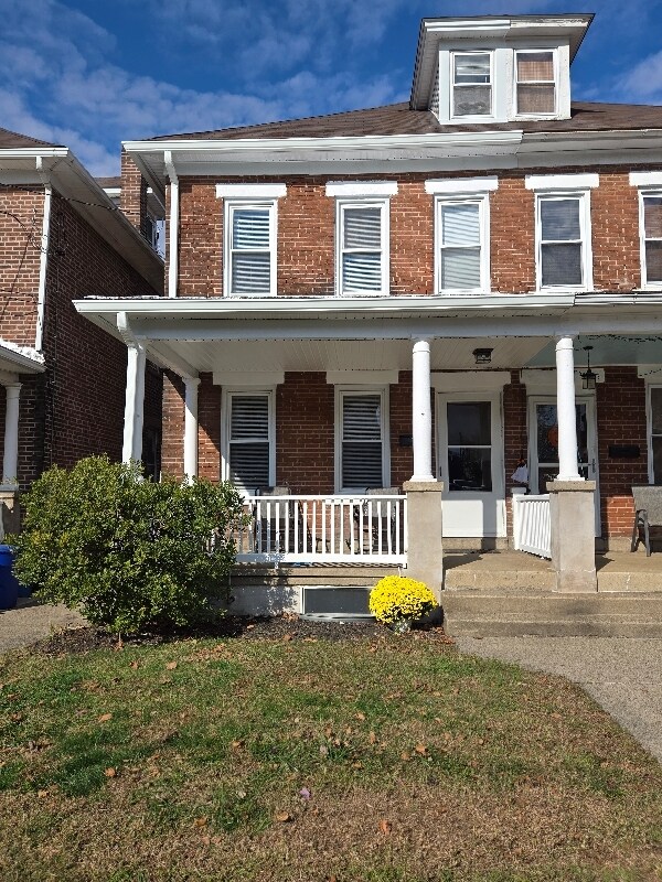 1903 Lehigh St, Easton, PA 18042