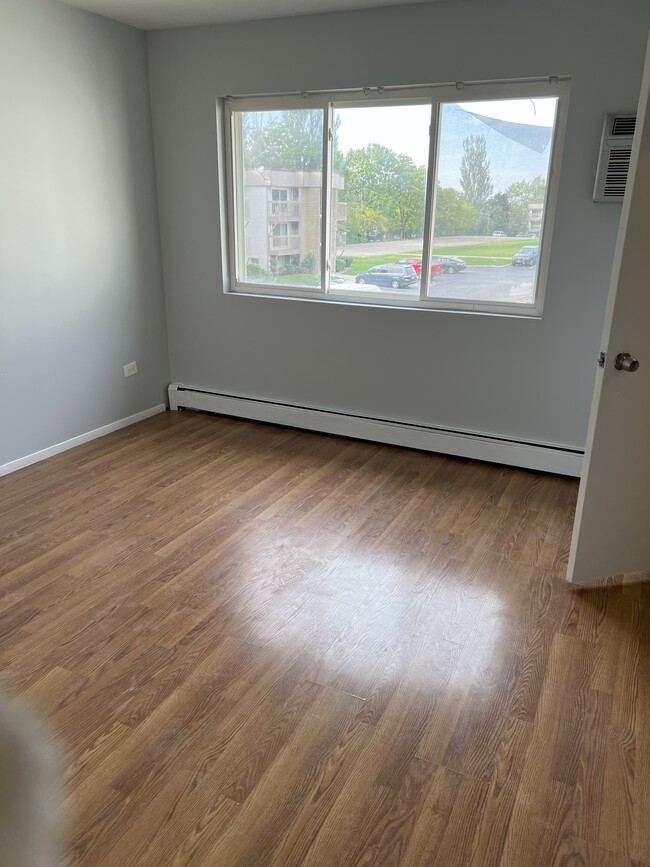 Master two 2 closets one walk-in