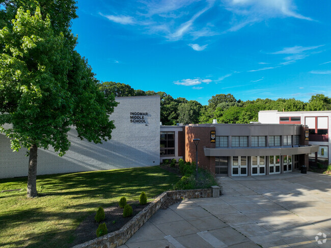 Ingomar Middle School serves students 6-8 in Franklin Park.
