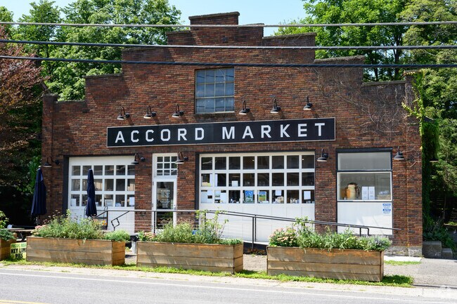 Accord Market is a local, convenient option for groceries.
