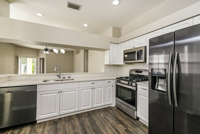 6154 Kiteridge Dr, Lithia, FL 33547 - photo 7