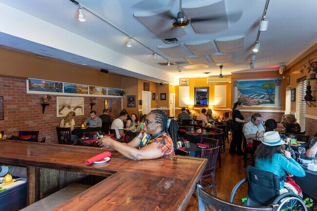 Di Lisio's Italian Restaurant is a neighborhood favorite for residents of South Marshall.