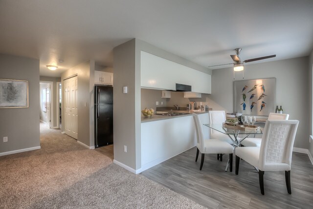 Townfair Apartments, Gresham, OR 97030 - photo 7