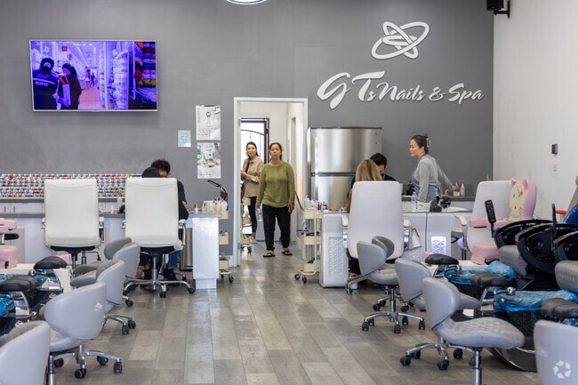 GT Nails and Spa is the perfect spot to pamper yourself before the big day.