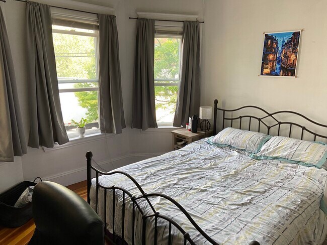 10 Cambridge Terrace unit 1, Cambridge, MA 02140 - photo 4