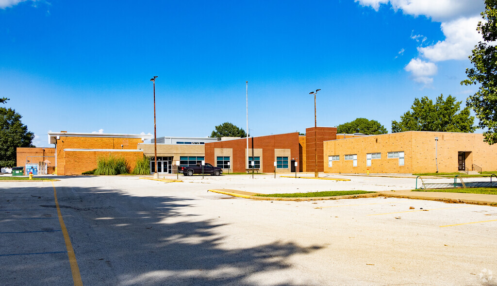 Jana Elementary School building in Florissant.