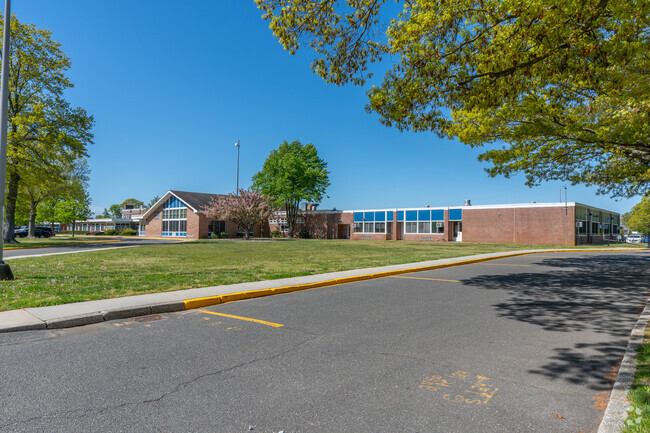 Grundy Avenue School has an A- in diversity from Niche.com.