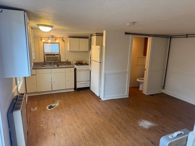 166 Seaview Ave unit 2, South Yarmouth, MA 02664 - photo 3
