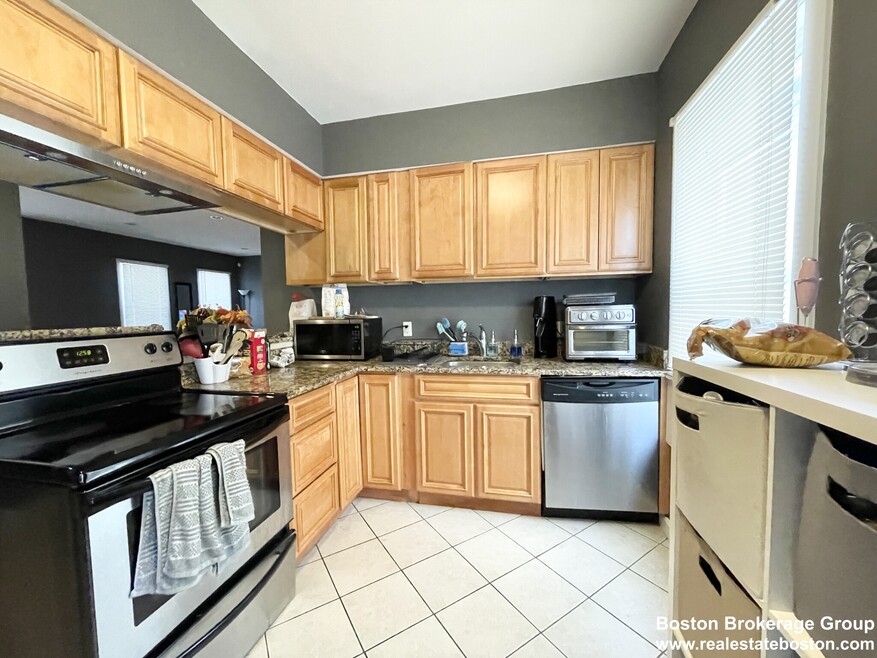 25 Sudan St unit 1, Dorchester, MA 02125 - photo 1