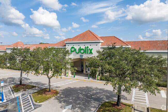 Publix at The Shoppes at Andros near Baywinds is ideal for everyday essentials.