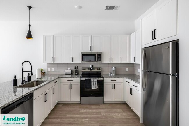 650 E Sycamore St unit 3205, Denton, TX 76201 - photo 6