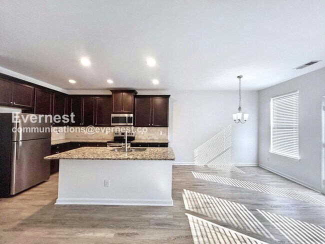 3995 Tyne Ct, Atlanta, GA 30349 - photo 4