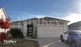 612 NW 182nd St, Edmond, OK 73012