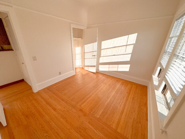 1539 Encinal Ave unit 9, Alameda, CA 94501 - photo 6