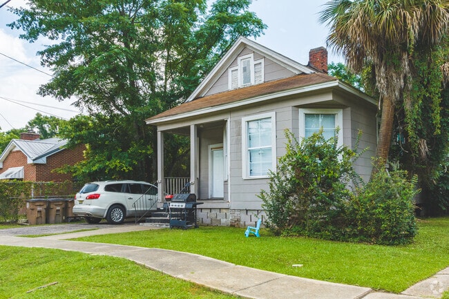 Texas St. has many smaller Shotgun Style homes which provides a Southern charm.