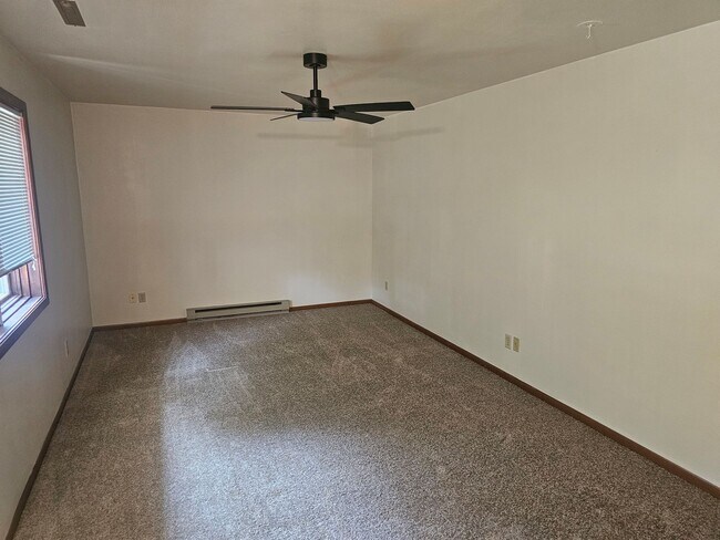 741 Aspen Ave, Verona, WI 53593 - photo 7