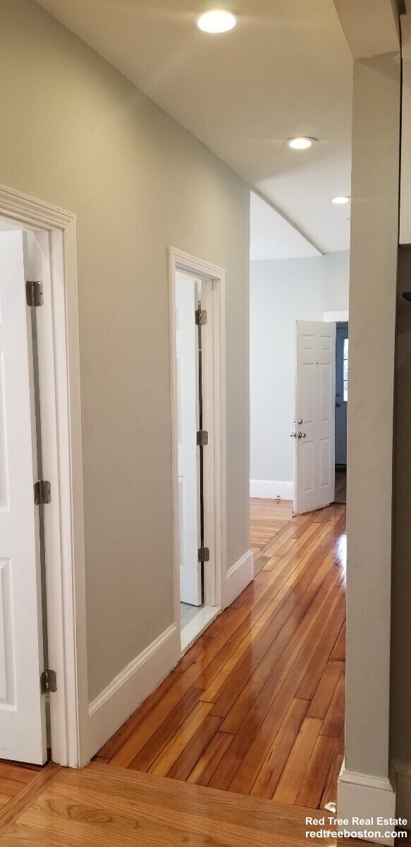 11 Rosemary St unit 3, Boston, MA 02130 - photo 7