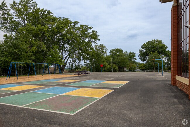 Hatton Community Learning Cent challenges students by offering an all-encompassing curriculum.
