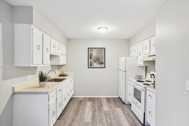 Village Grove of Ypsilanti, Ypsilanti, MI 48198 - photo 7