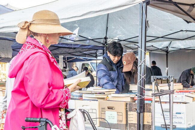 Goldenwest College hosts a weekly Weekend Market all year round.