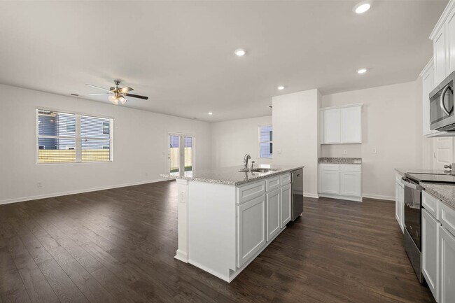 888 Lytham Dr unit 36204507, Aiken, SC 29801 - photo 2