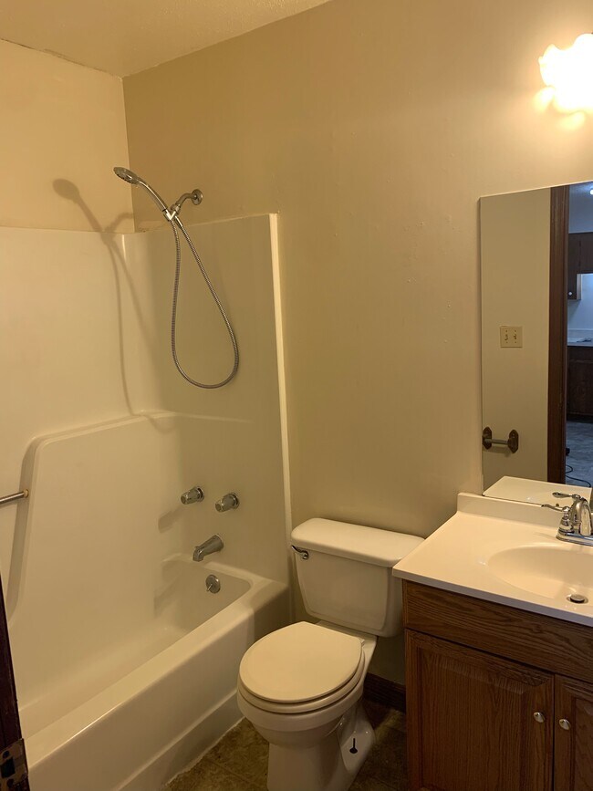 1050 Plaza Ct N unit 23, Saint Clair, MO 63077 - photo 5