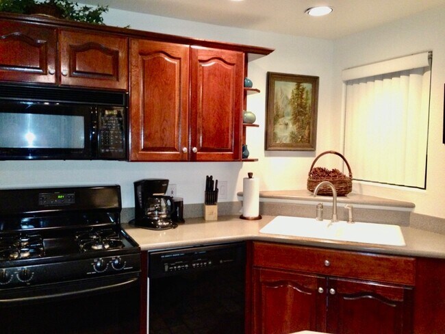 1401 N Fourth St, Flagstaff, AZ 86004 - photo 6