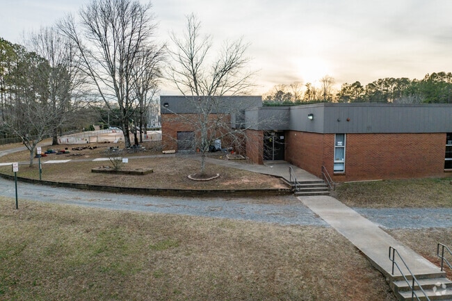 Davis Elementary School has approximately 610 students.