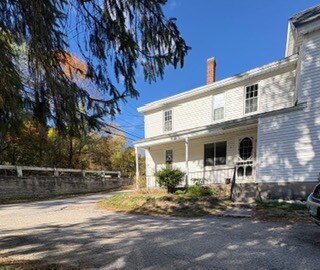 891 Mammoth Rd Unit A, Manchester, NH 03104