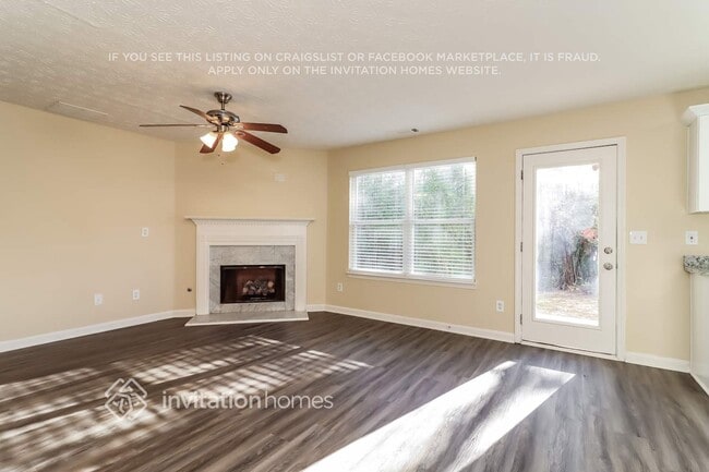 9448 Lakeview Rd, Union City, GA 30291 - photo 4