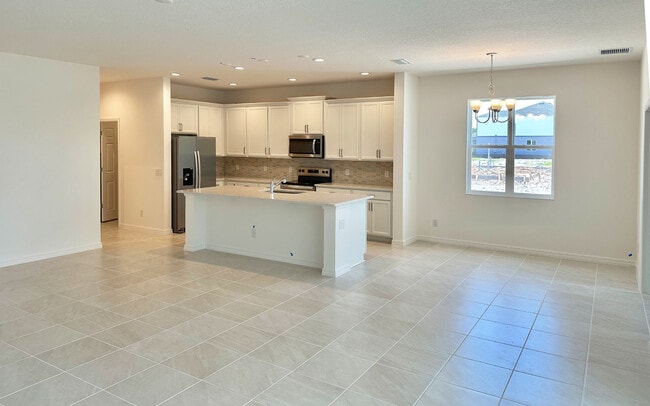 5862 Ali Grace Dr, Saint Cloud, FL 34771 - photo 3