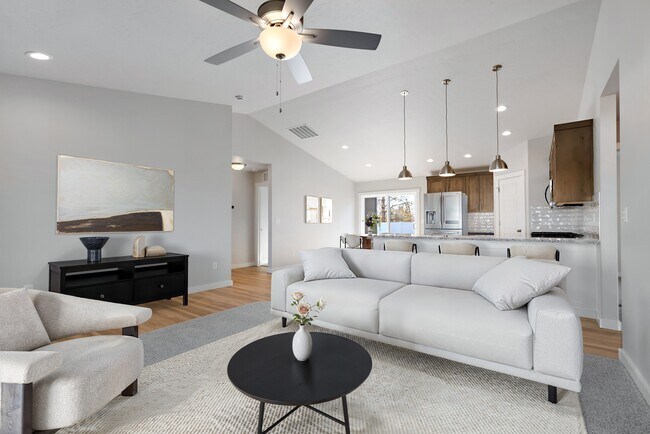 985 Twilight St, Weiser, ID 83672 - photo 4