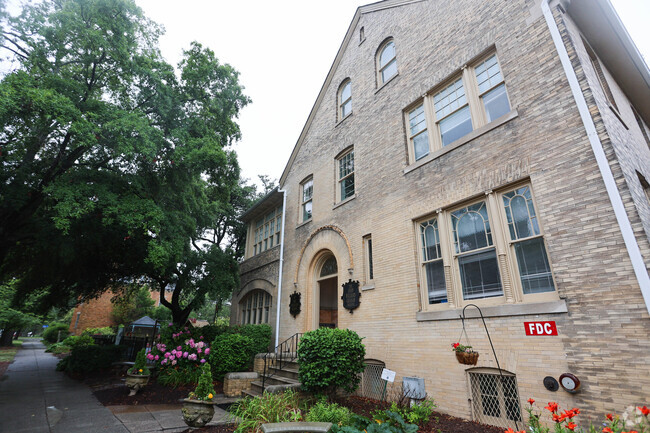 The Williams School front entrance in Ghent, Norfolk, VA.