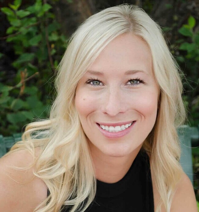 Brianna Waugh, Real Estate Agent in Johnstown, CO