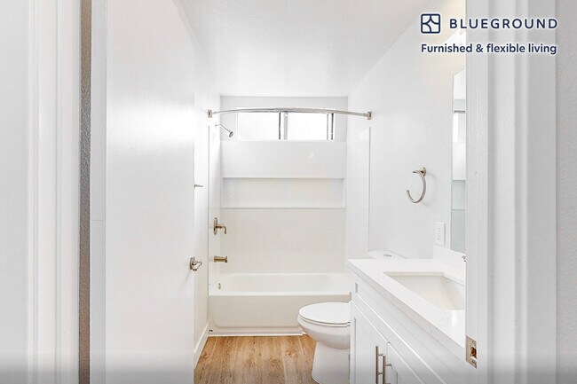 11208 S Western Ave unit FL0-ID7029A, Los Angeles, CA 90047 - photo 6