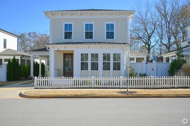 White picket fences surround many homes in Edgewater.