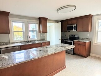 245 Main St Unit 2, Woburn, MA 01801