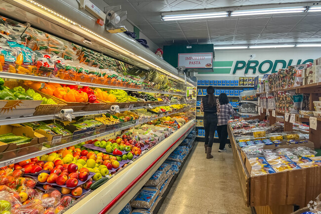 Find everything you need at the Beaver Supermarket in Patterson Heights.