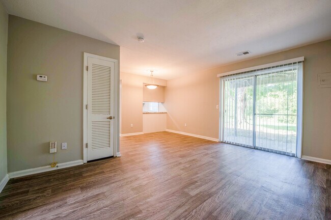 Life at Edgewater Landing, Columbus, OH 43232 - photo 7