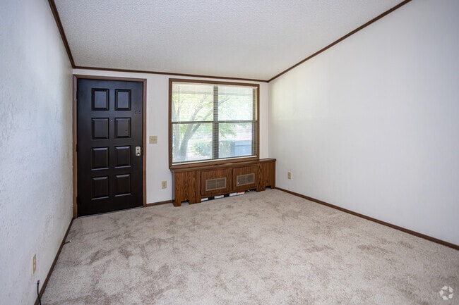 Bouldercrest, Knoxville, TN 37912 - photo 6