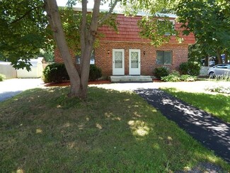 13 Brown Ave, Amesbury, MA 01913