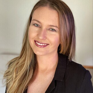 Jennifer Riley