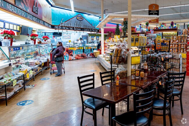 Fine Fare Market is another option for food shopping in New Cassel.