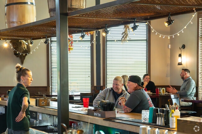 Elm Fork Taphouse is the go to evening spot for Hickory Creek locals to meet up for a drink.